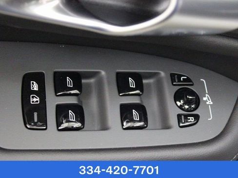 New 2024 Volvo XC90 B6 Plus w/ Protection Package image 11