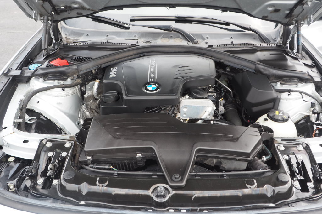 Used 2016 BMW 328i Gran Turismo xDrive AWD/4WD image 11