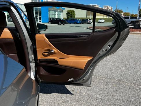 Used 2021 Lexus ES 350 w/ Premium Package image 36