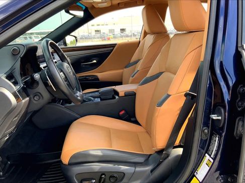 Used 2022 Lexus ES 350 w/ Premium Package image 8