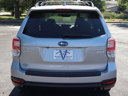 Used 2017 Subaru Forester 2.5i Premium w/ All-Weather Package AWD/4WD image 6