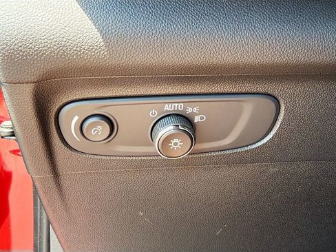 Used 2023 Buick Envision Essence AWD/4WD image 22