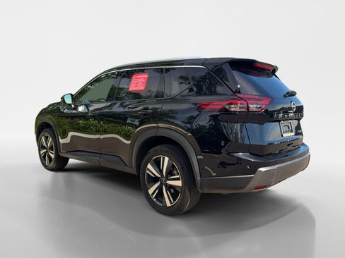 Certified 2026 Nissan Rogue SL AWD/4WD image 3