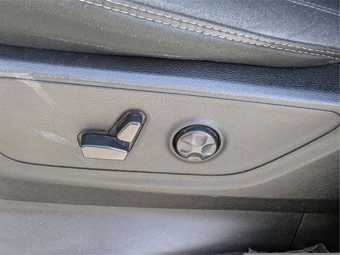 Used 2021 RAM 1500 Big Horn image 22