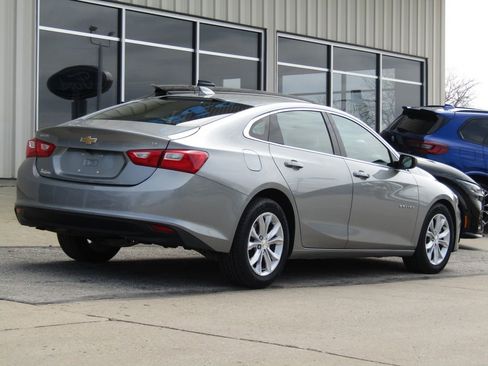 Used 2023 Chevrolet Malibu LT image 3