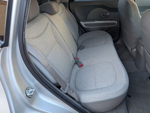 Used 2017 Kia Soul EV image 5