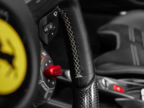 Certified 2021 Ferrari F8 Tributo RWD image 45