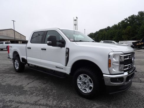 Used 2025 Ford F250 XLT w/ FX4 Off-Road Package AWD/4WD image 10