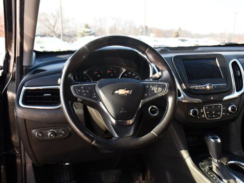 Used 2020 Chevrolet Equinox LT w/ Midnight Edition image 12