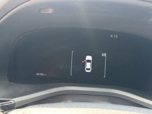 Used 2025 Toyota Camry XLE image 16