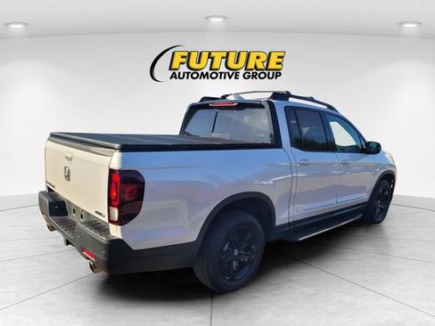 Used 2023 Honda Ridgeline Black Edition image 3