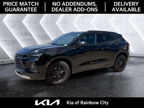 Used 2021 Chevrolet Blazer LT w/ Sound & Technology Package FWD image 4