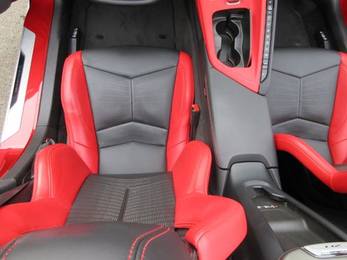 Used 2023 Chevrolet Corvette 70TH ANNIVERSARY STRINGRAY CON image 19