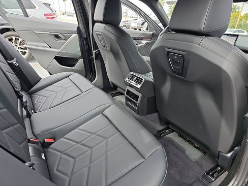 New 2026 BMW 530i w/ Convenience Package RWD image 11