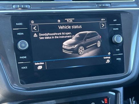 Certified 2024 Volkswagen Tiguan SE image 26
