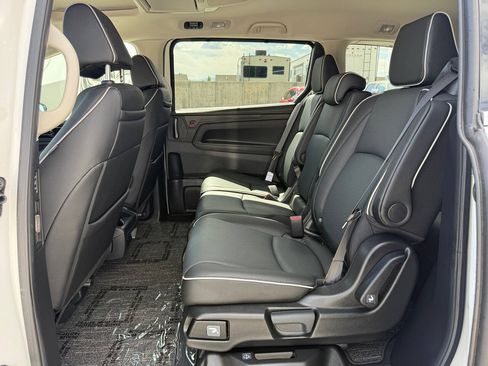 Used 2026 Honda Odyssey Elite image 20
