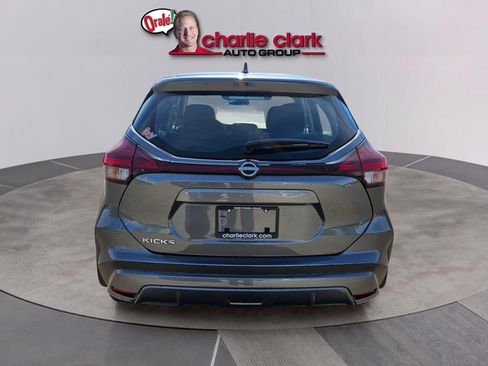 Used 2025 Nissan Kicks Play S FWD image 5