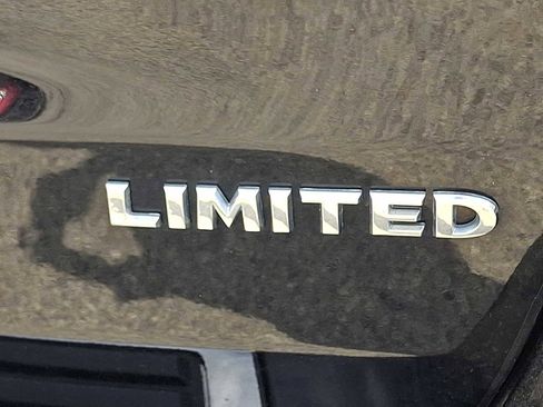 Used 2021 Jeep Grand Cherokee Limited w/ Premium Lighting Group image 38