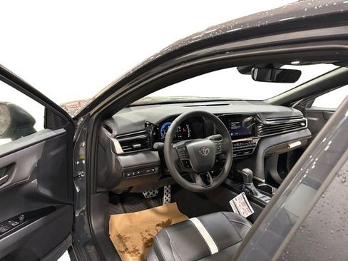 New 2026 Toyota Camry SE w/ Convenience Package FWD image 9