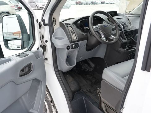 Used 2018 Ford Transit 350 Base image 23