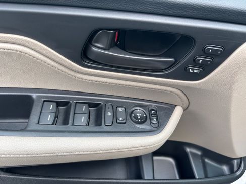 Certified 2024 Honda Odyssey EX-L image 22