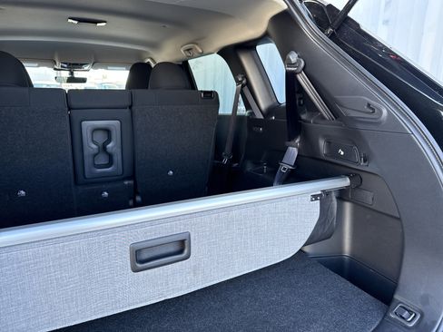 Used 2025 Mitsubishi Outlander ES image 10