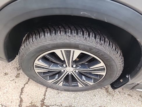 Used 2020 Mitsubishi Eclipse Cross AWD image 3