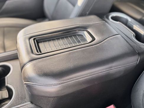 Used 2022 Chevrolet Suburban Z71 w/ Z71 Off-Road Package image 27