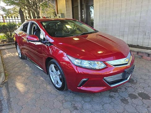 Used 2019 Chevrolet Volt LT w/ Power Convenience Package FWD image 4