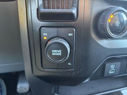 Used 2021 Ford F150 XLT image 17