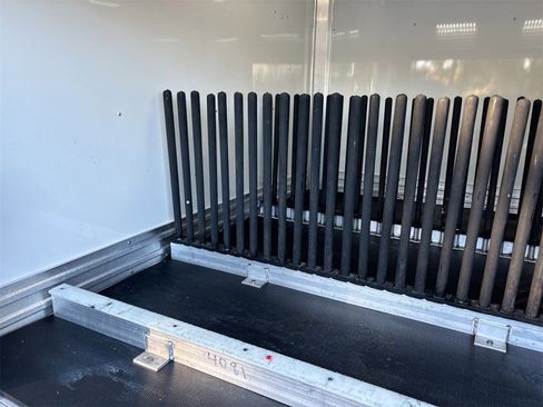 Used 2022 Ford Transit 250 Base image 32