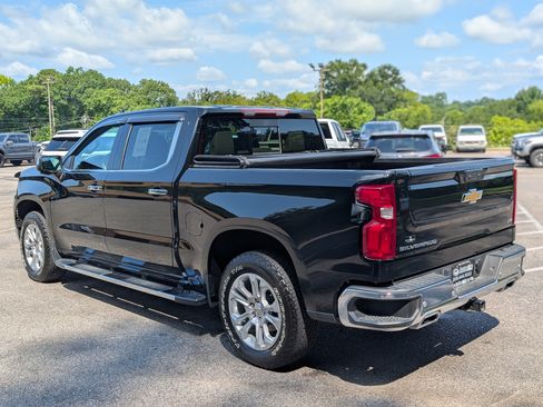 Used 2023 Chevrolet Silverado 1500 LTZ AWD/4WD image 7