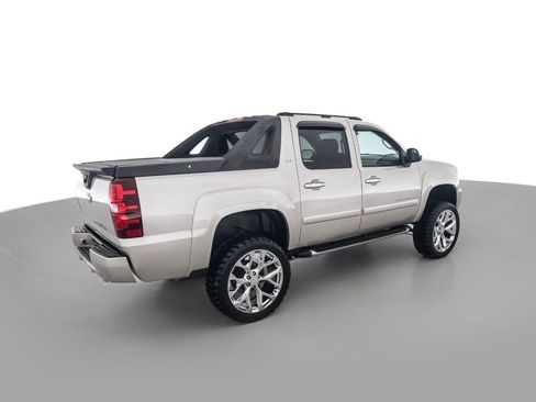 Used 2007 Chevrolet Avalanche LT w/ LT Preferred Equipment Group AWD/4WD image 5