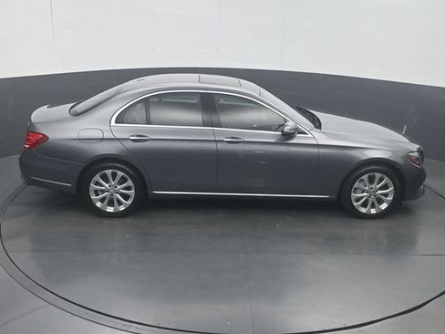 Used 2017 Mercedes-Benz E 300 4MATIC w/ Premium 1 Package image 26