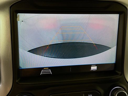 Used 2021 Chevrolet Silverado 1500 LT image 19