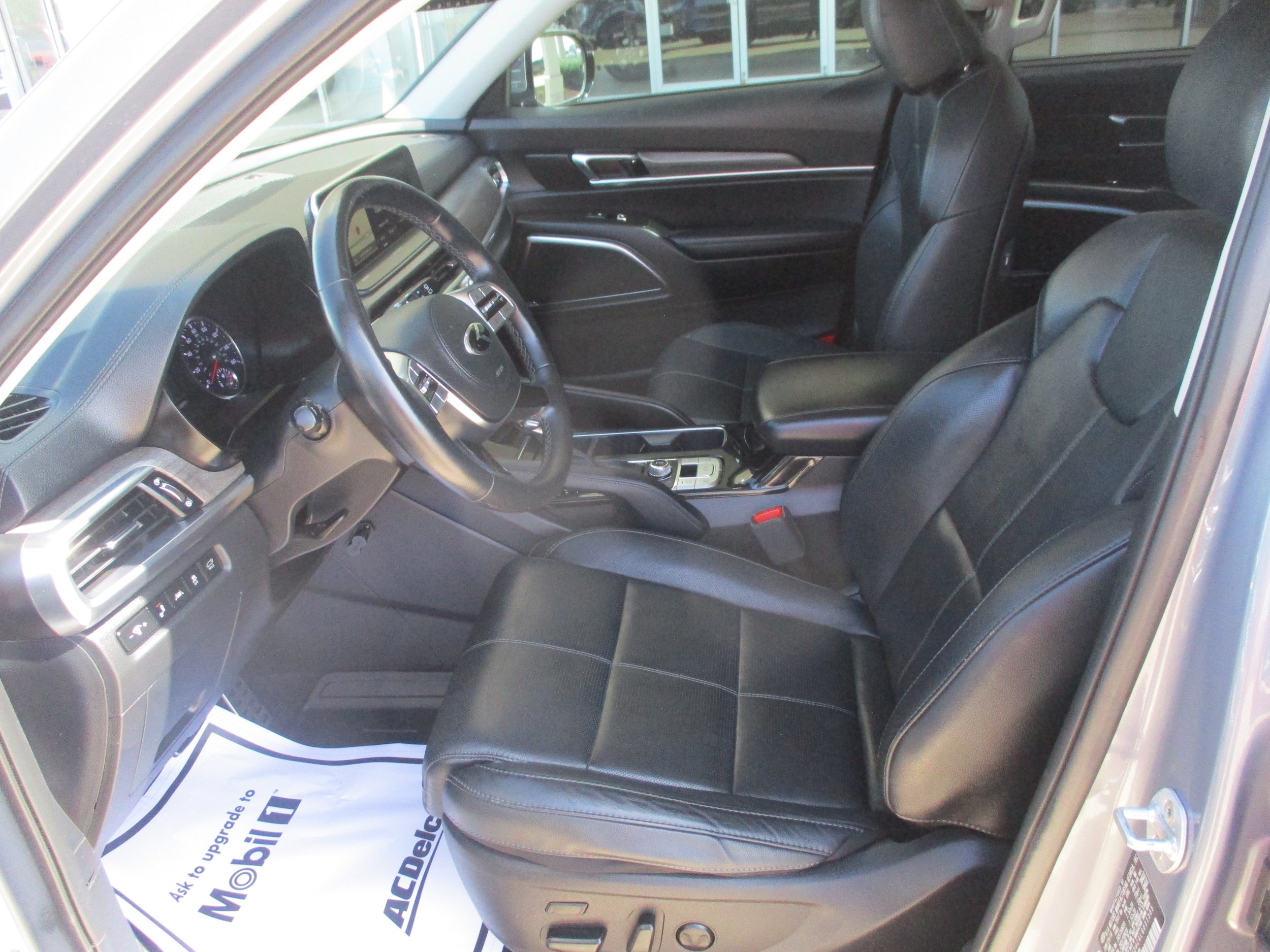 Used 2020 Kia Telluride SX w/ Towing Package AWD/4WD image 4