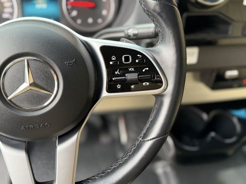Used 2020 Mercedes-Benz Sprinter 3500 image 30