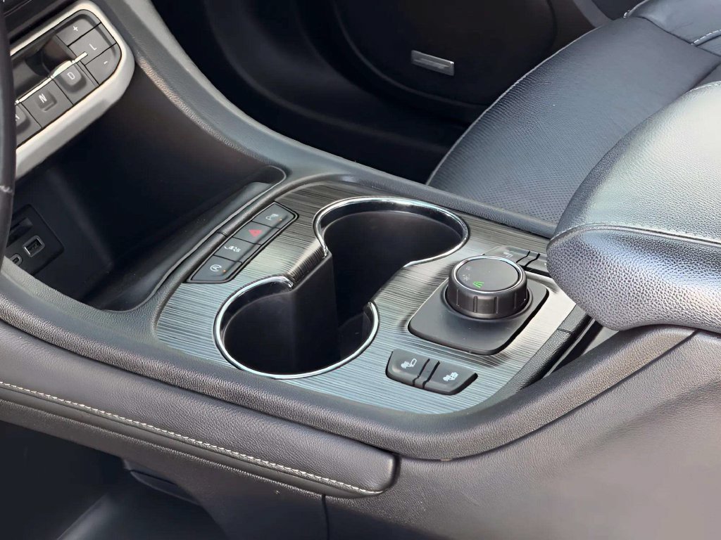 Used 2020 GMC Acadia SLT FWD image 31