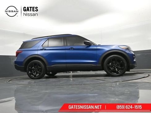 Used 2023 Ford Explorer ST-Line w/ Class IV Trailer Tow Package AWD/4WD image 46