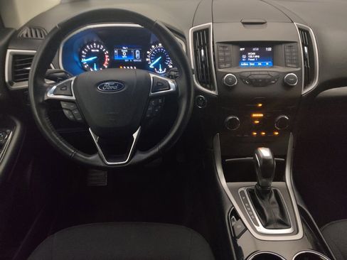 Used 2018 Ford Edge SEL image 22