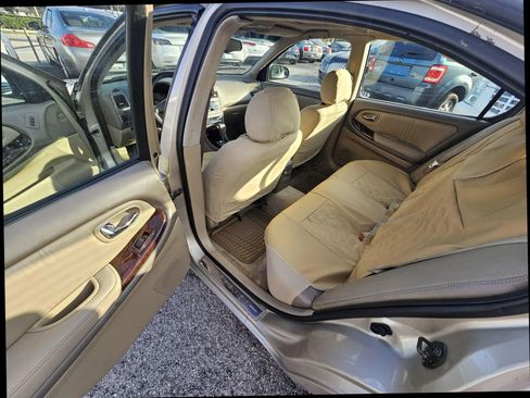 Used 2000 INFINITI I30 image 13