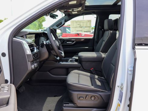 New 2026 GMC Yukon Elevation AWD/4WD image 6