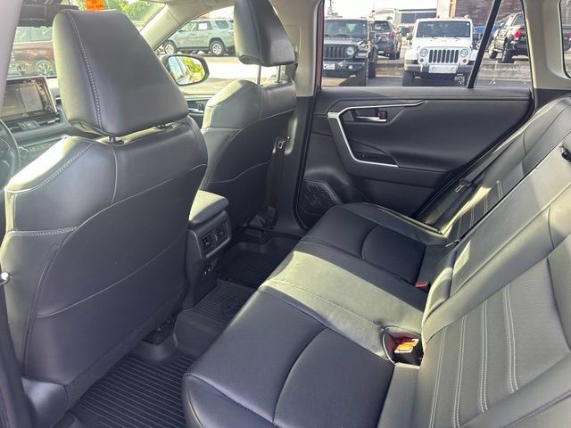 Used 2021 Toyota RAV4 Limited w/ Limited Grade Weather Package AWD/4WD image 21