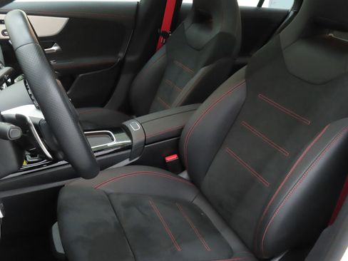 Used 2025 Mercedes-Benz CLA 35 AMG CLA 35 AMG image 10