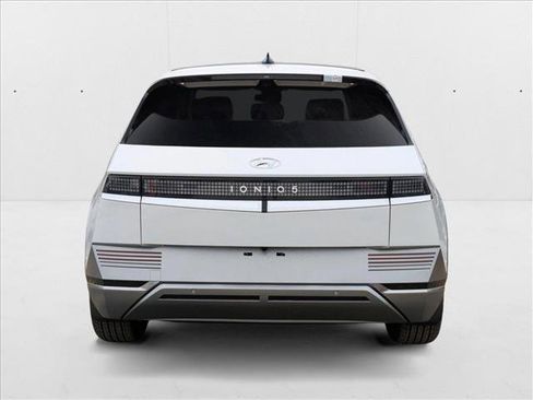 New 2024 Hyundai Ioniq 5 Limited image 8