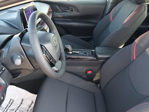 New 2026 Toyota Prius Plug-In Hybrid FWD image 13