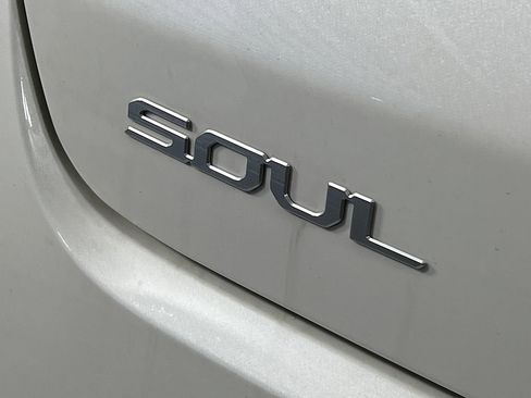 New 2025 Kia Soul LX image 31