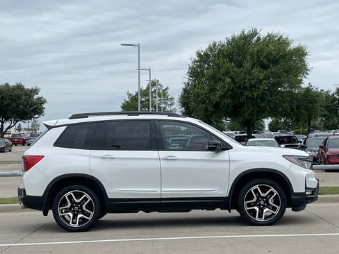 Used 2023 Honda Passport Elite image 3