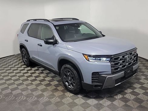 New 2026 Honda Pilot TrailSport image 2