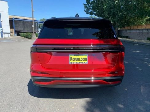 New 2026 Lincoln Nautilus Reserve AWD/4WD image 4